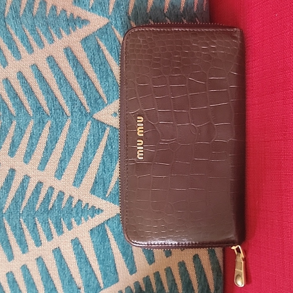 Euc Miu Miu Zippy Wallet: Brown Croc Embossed Lea… - image 1